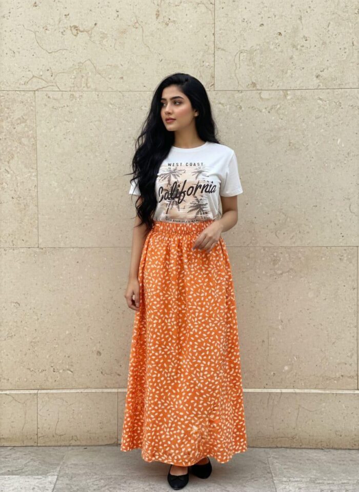 Max c Skirt in Floral Print with T-Shirt Orange - Image 1