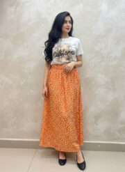 Max c Skirt in Floral Print with T-Shirt Orange - Image 3